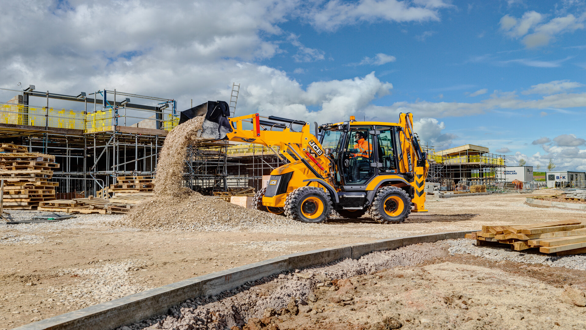 JCB 3CX Compact Highways Master